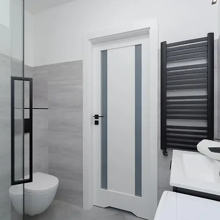 Appartamento Stylish With A Balcony Near Center By Renters *